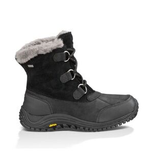 UGG black Ostrander Boots